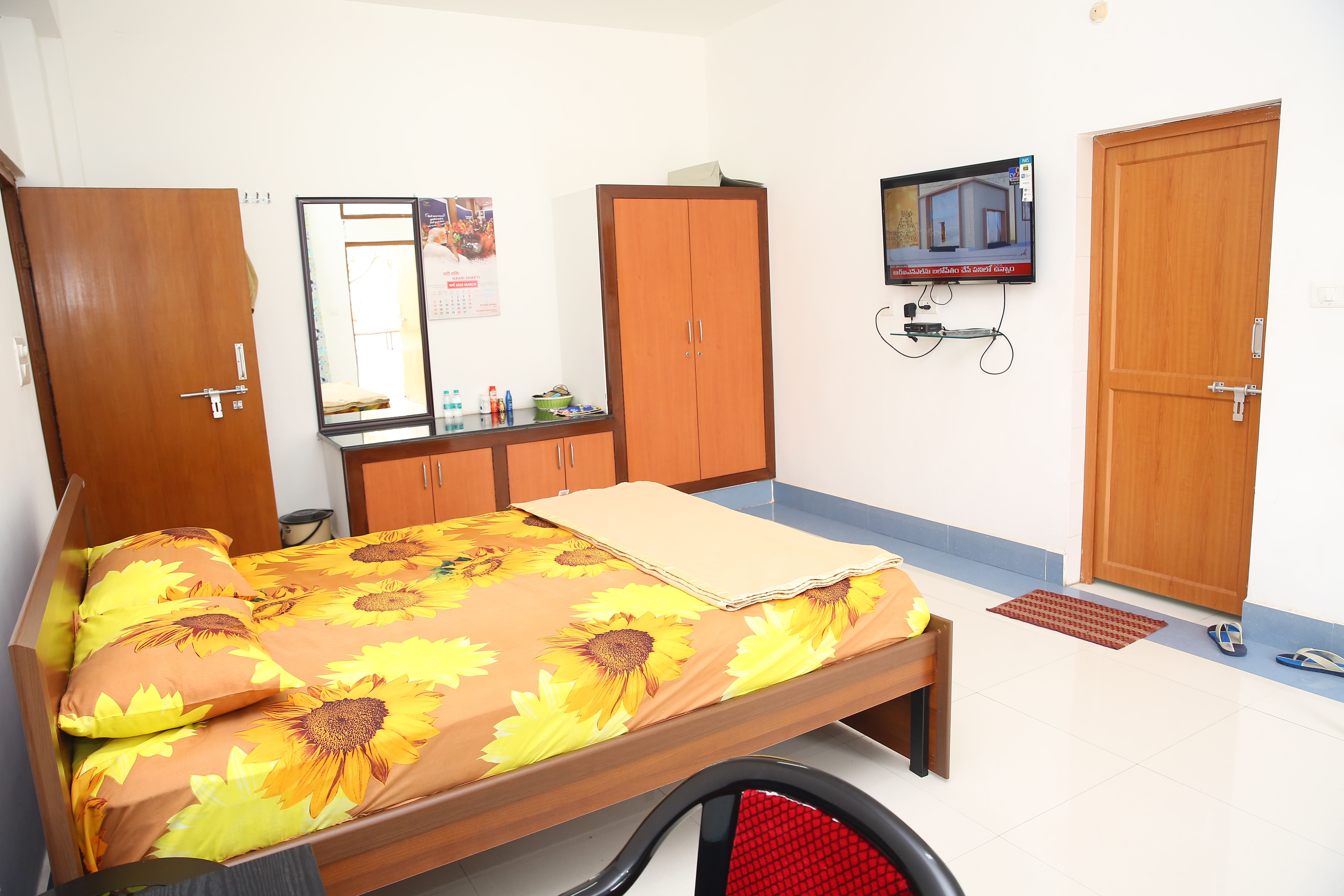 Hstlroom1